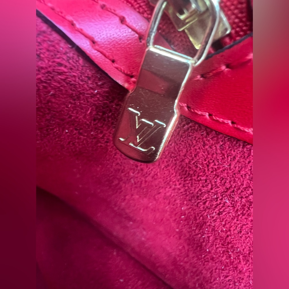 Authentic Louis Vuitton St-Jacques PM Red Epi Leather Shoulder Bag w/ Dust Bag - Picture 8 of 16